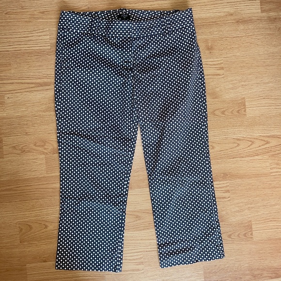 J. Crew Black and White Stretch City Fit Capri Pants Size 8 - Picture 1 of 7